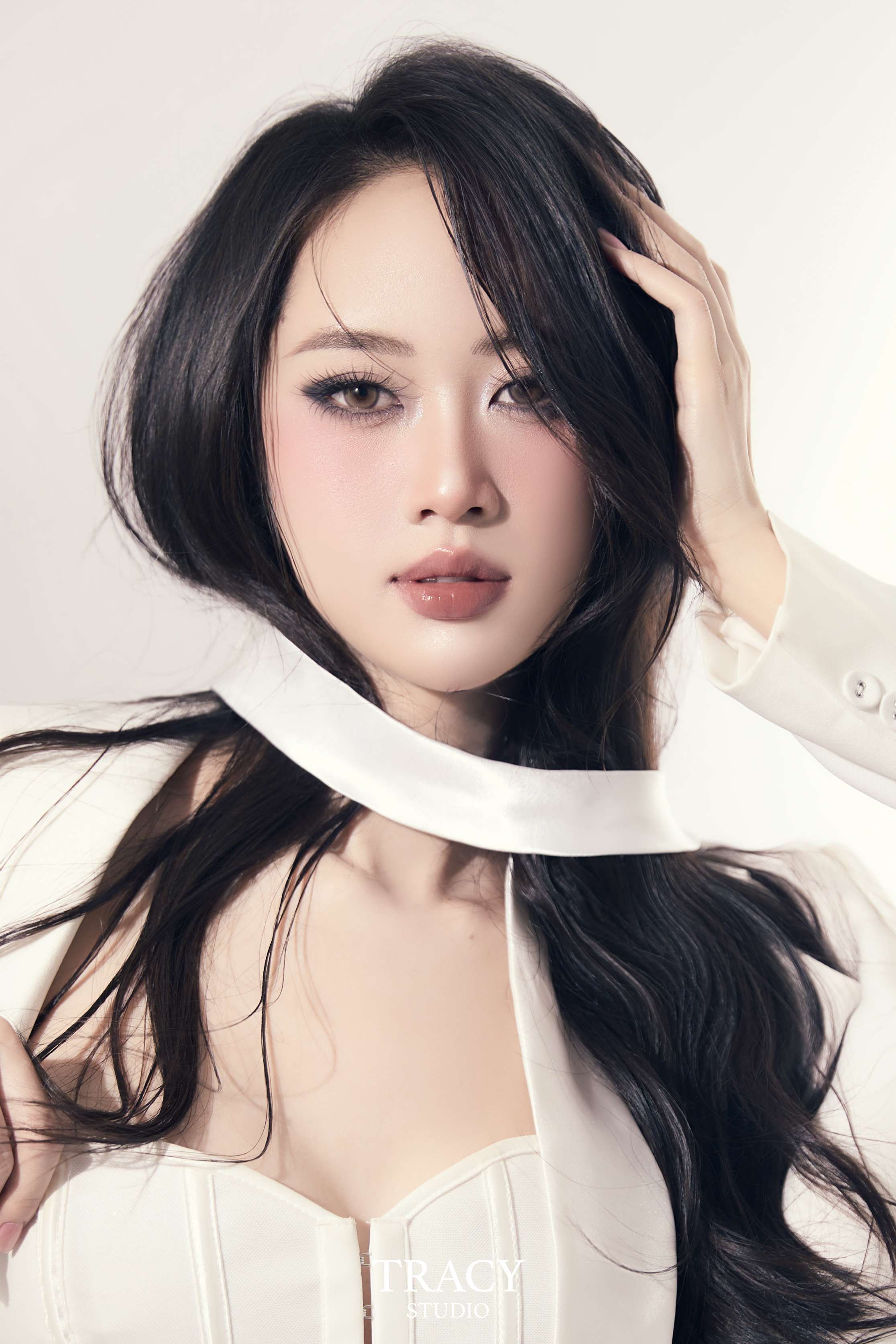 frontend/img/gallery/concept-cool-ngau-slay/tracy-studio-chup-concept-slay-trang (1).jpg